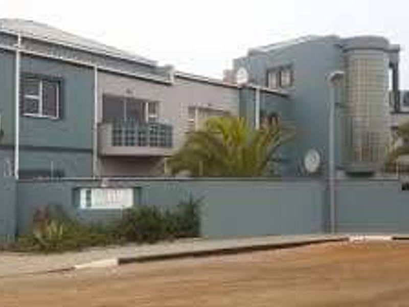 Beautiful 4Bedroom Townhouse For Sale - Photo 3