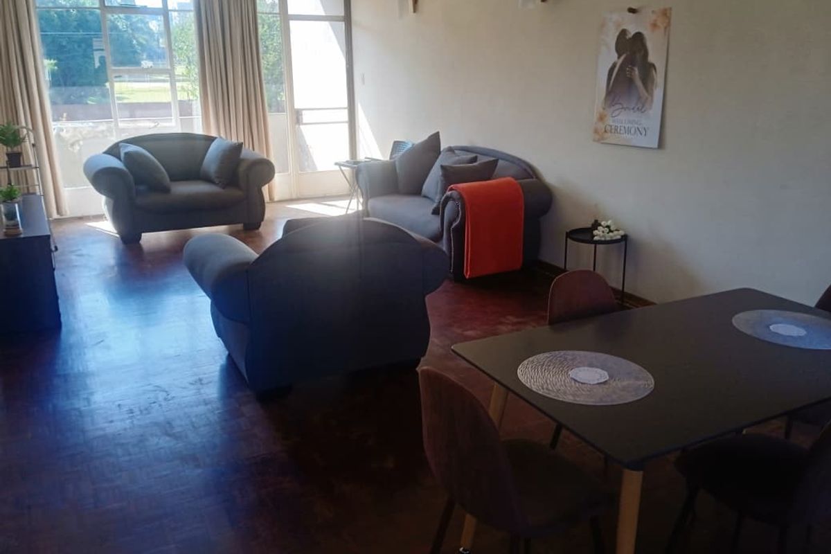 Neat 2 Bedroom Apartment for sale in Florida Lake - Photo 2