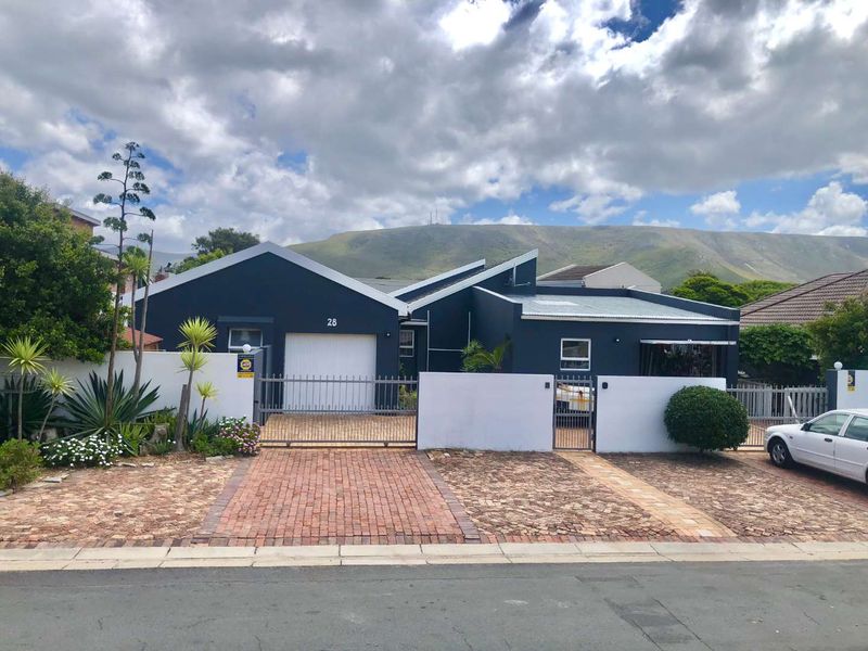 Rare opportunity to own a home in Westcliff - Photo 2