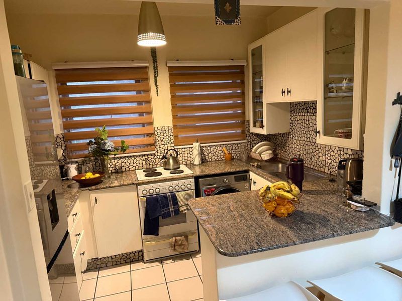 2 BEDROOM APARTMENT TO RENT IN OAKLANDS - Photo 4