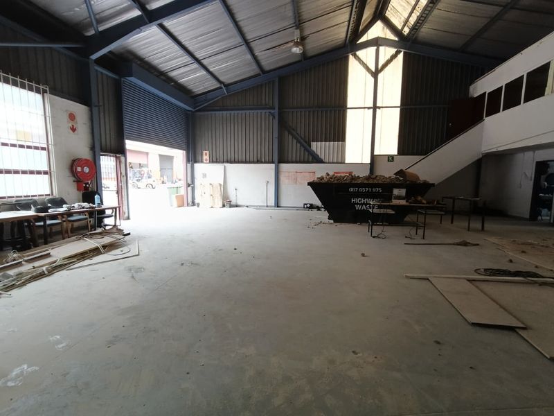 UNIT TO LET – ROSSMEAD INDUSTRIAL PARK-414m2 - Photo 8