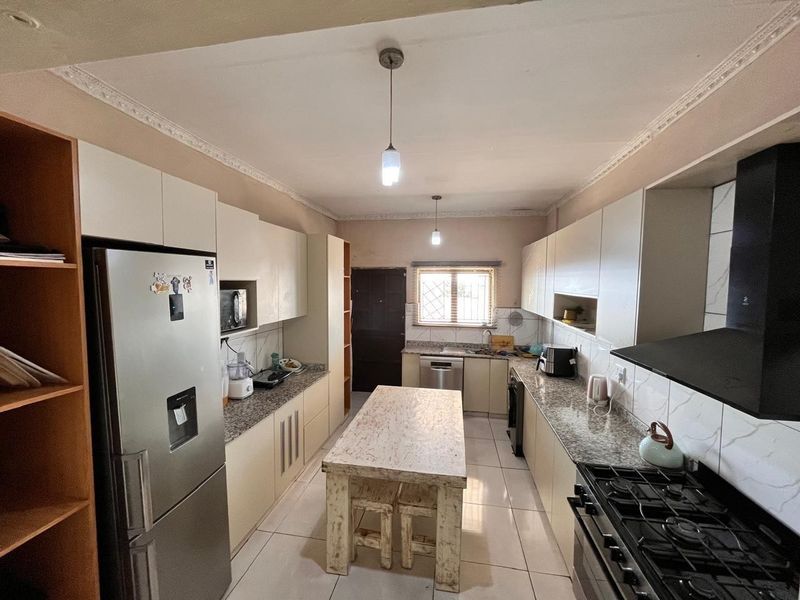 3 bedrooms House in Mpumalanga - Photo 2