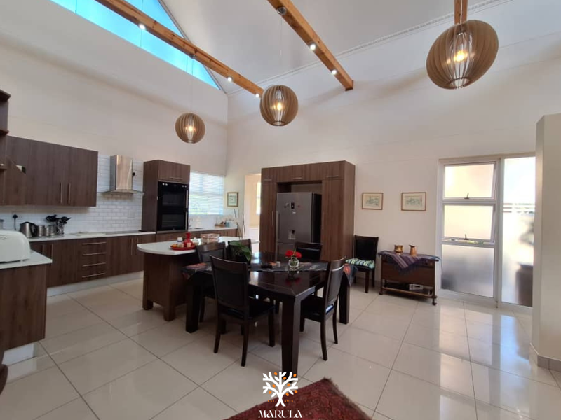 PERFECT FAMILY HOME AT OMEYA GOLF ESTATE - Photo 5