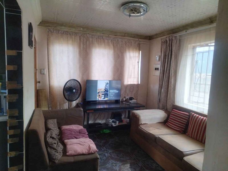 3 bedrooms house for sale in Soshanguve XX - Photo 7