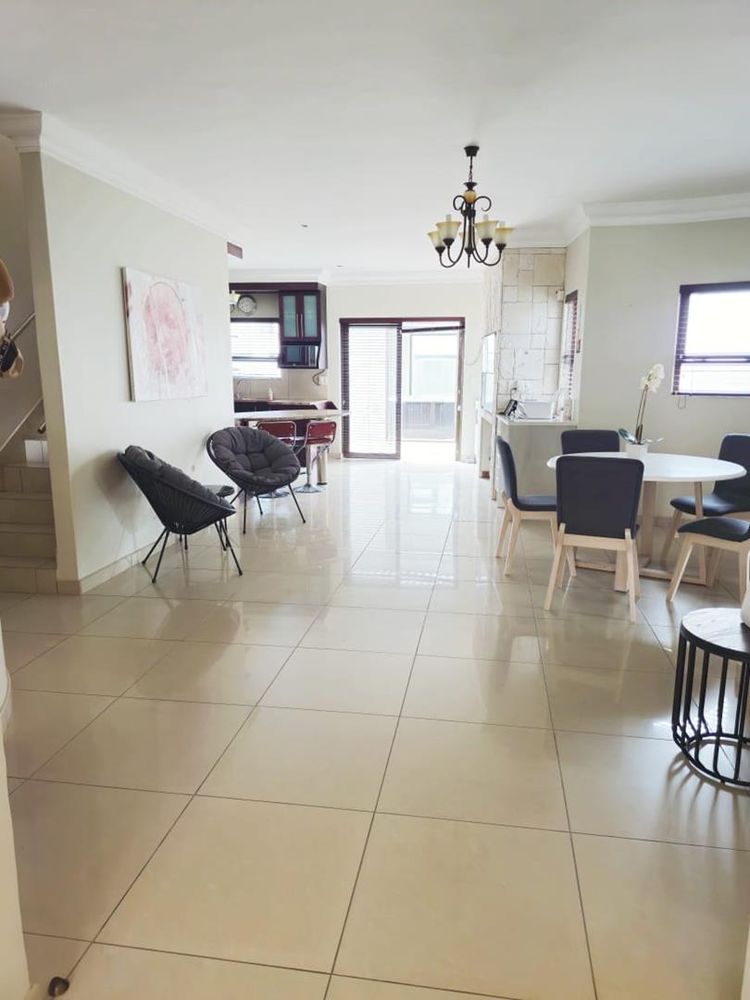 Open plan kitchen and dining area