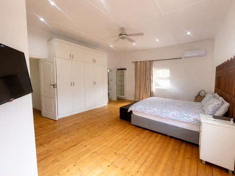 Peace Avenue, Windermere – Spacious Family Living in a Prime Location - Photo 10