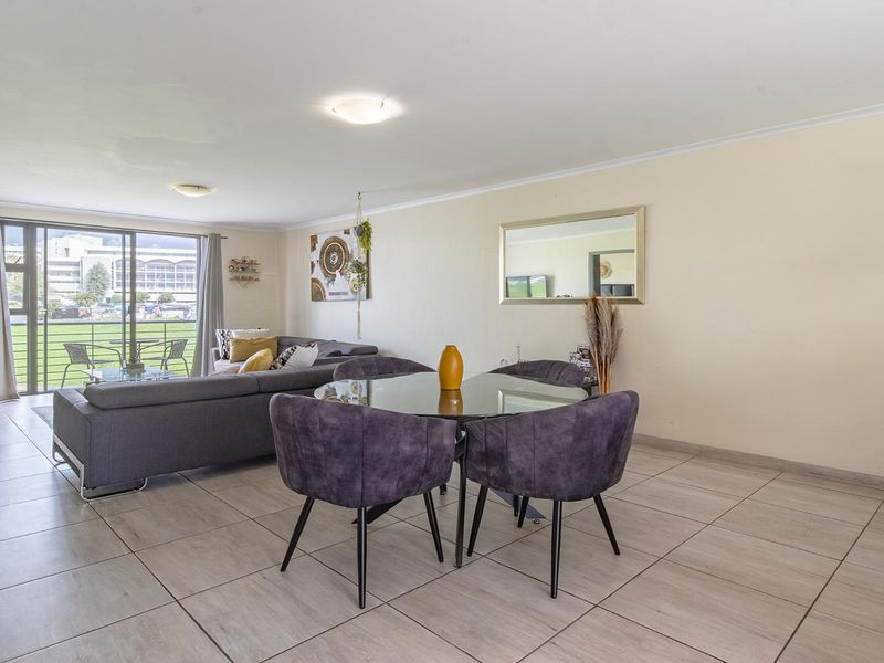 Easy Living in the Heart of Zonnebloem - Photo 2