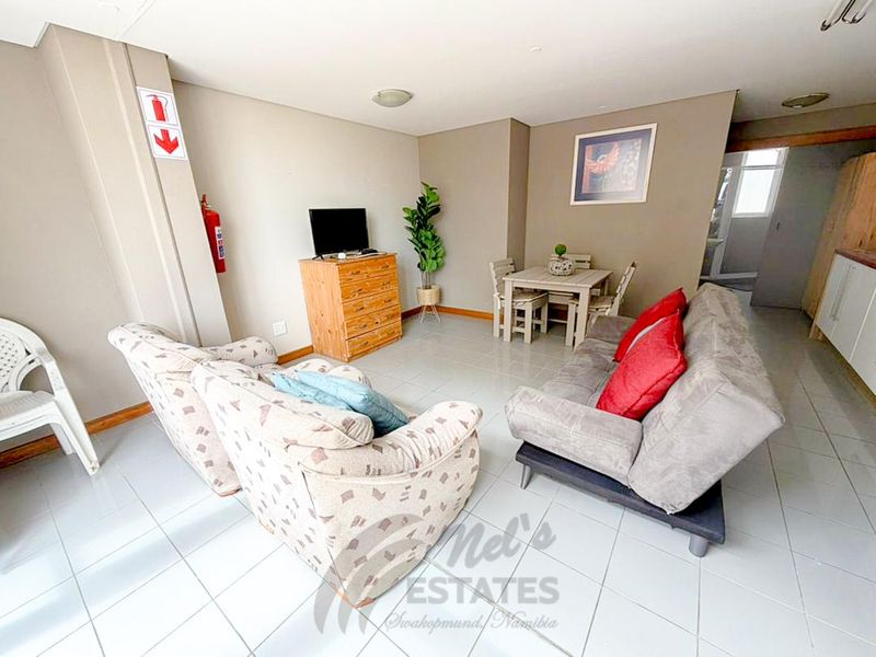 Furnished Apartment to Rent in Central Swakopmund - Photo 2