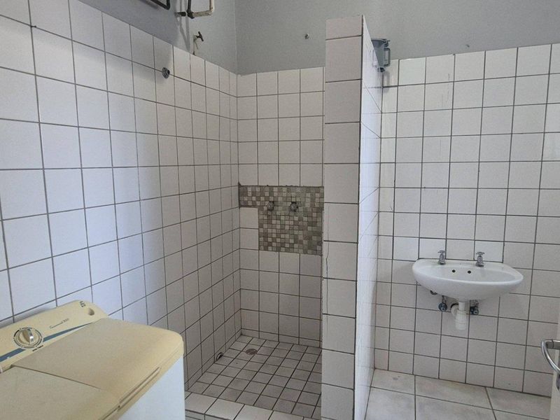 FOR SALE 1 BEDROOM IN WINDHOEK CENTRAL - Photo 4