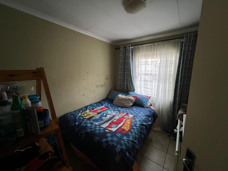 Secure 3-Bedroom Family Home in the Sought-After Leopard's Rest Estate! - Photo 8