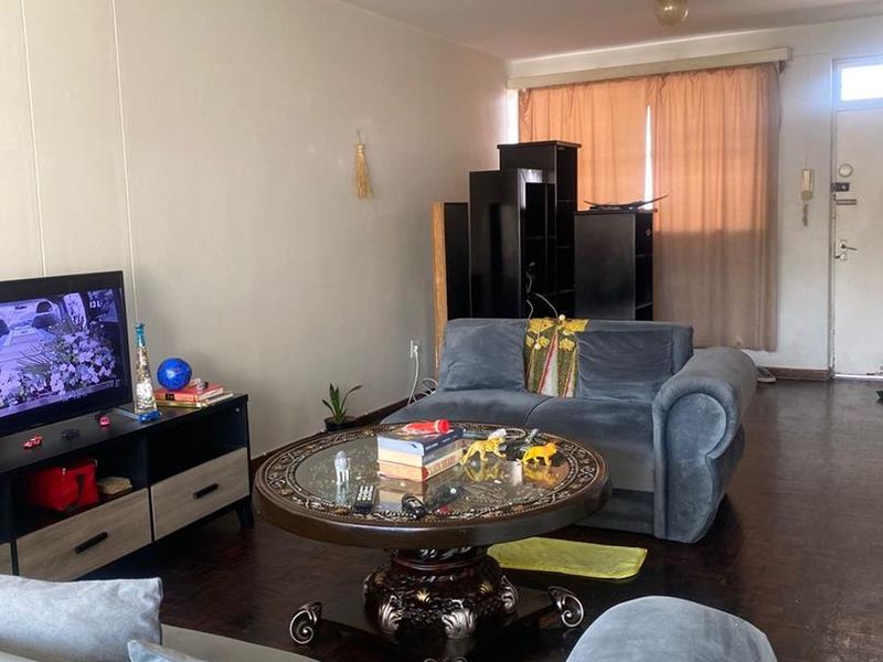 Charming 1.5 Bedroom Apartment – Ideal for First-Time Buyers or Investors! - Photo 4