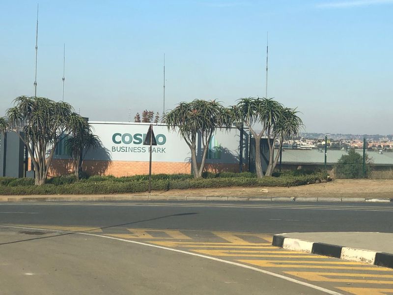 Industrial Office Space Available for Immediate Lease in Cosmo Business Park - Photo 2