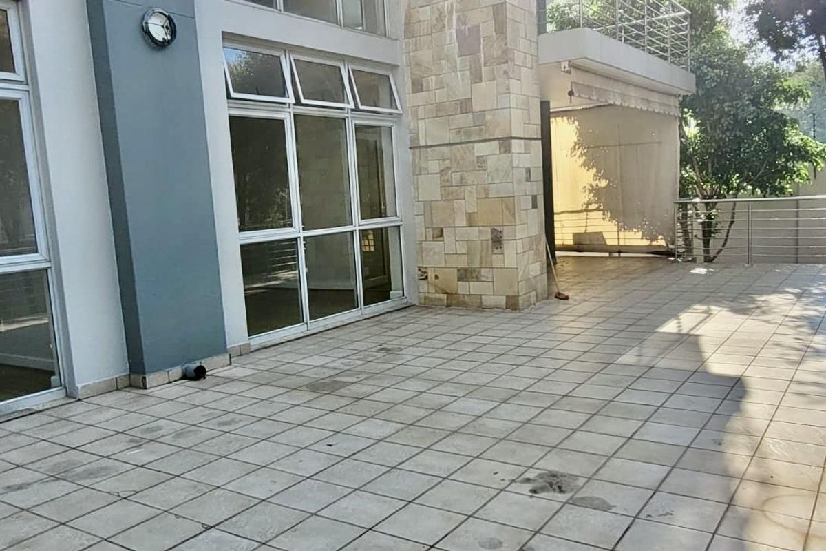 3 BED 2 BATH UNFURNISHED GARDEN TOWNHOUSE MORNINGSIDE - Photo 2