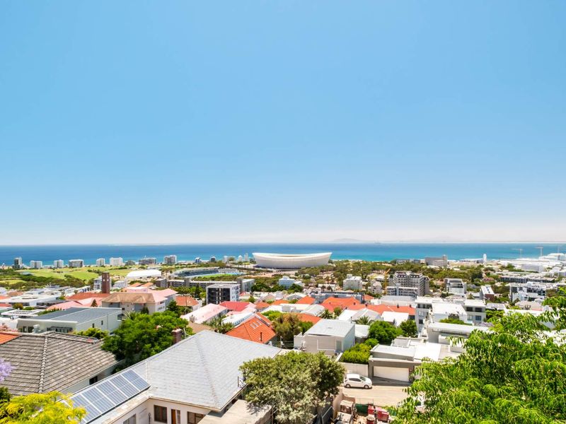 Panoramic Ocean Views in Pet Friendly Apartment! - Photo 5