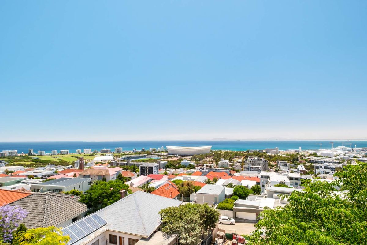 Panoramic Ocean Views in Pet Friendly Apartment! - Photo 5