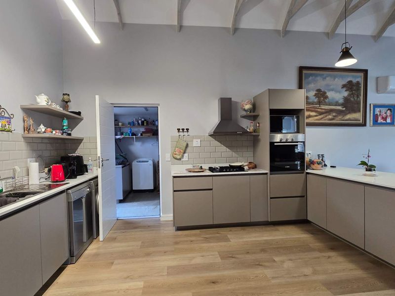 Retirement Village in Hartland Lifestyle Estate - Photo 8