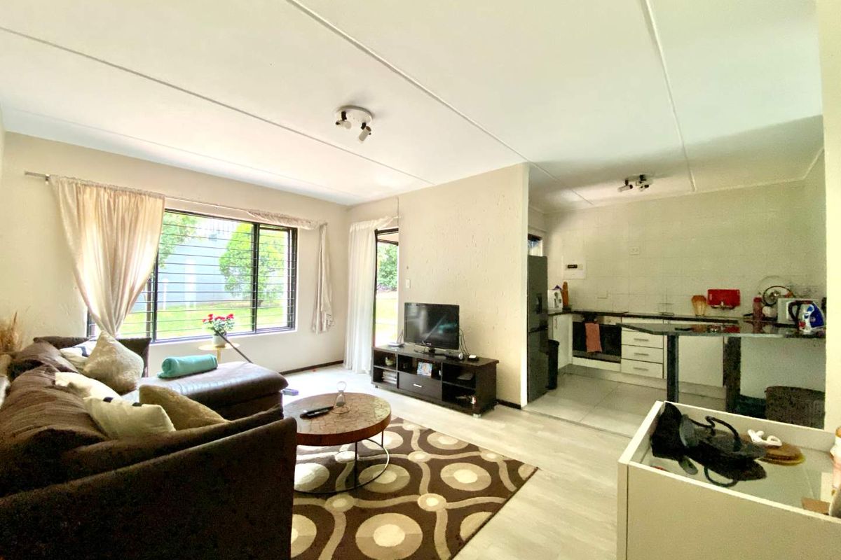 MODERN ONE BED APARTMENT IN MORNINGSIDE - Photo 2