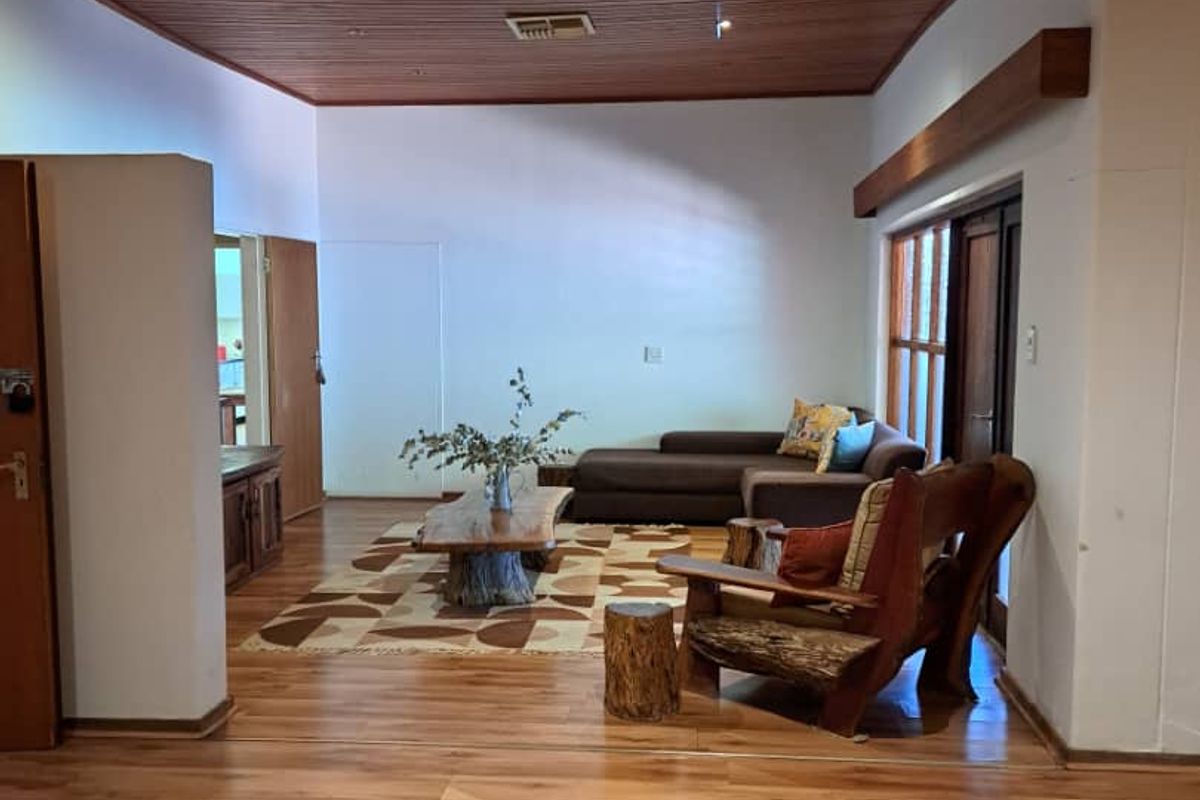 Guest House & Private Residence for Sale – Gochas, Hardap Region - Photo 5