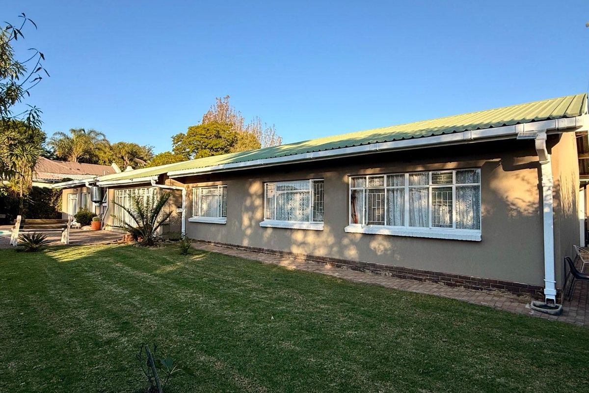 4 Bedroom house for sale in Vryheid - Photo 3