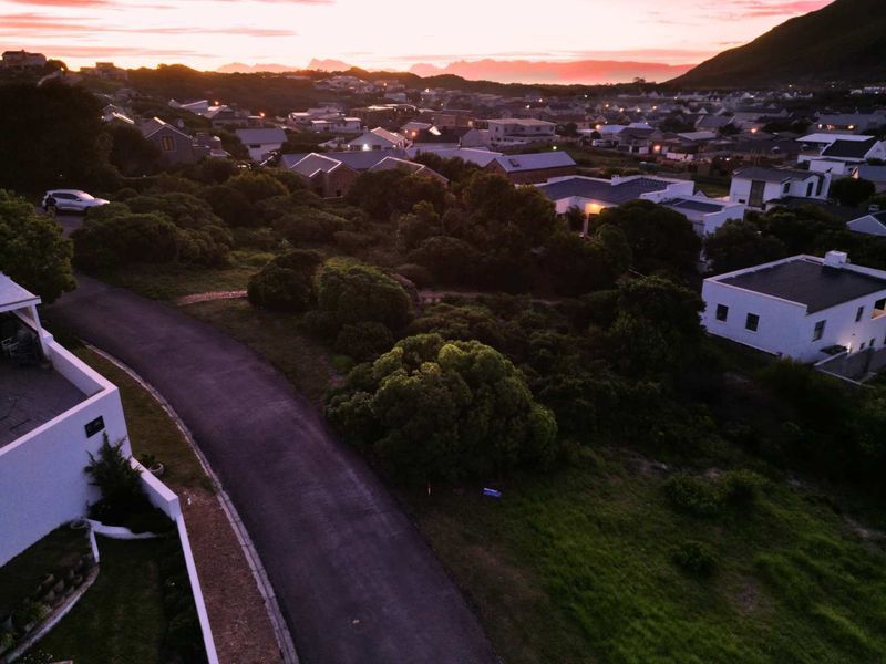 Where Fynbos, Mountain and Sea Write the Story! - Photo 8