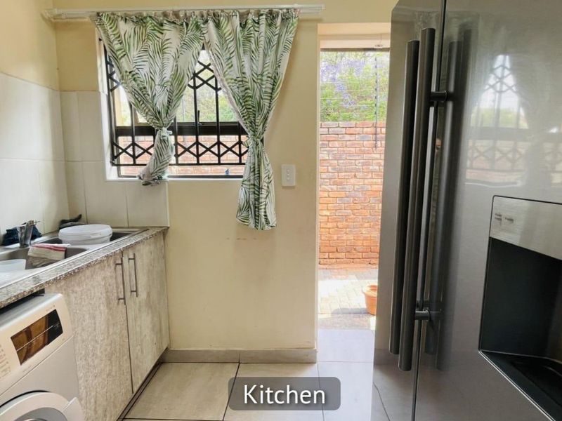 3 Bedroom House for Sale in Amandasig, Pretoria - Photo 4