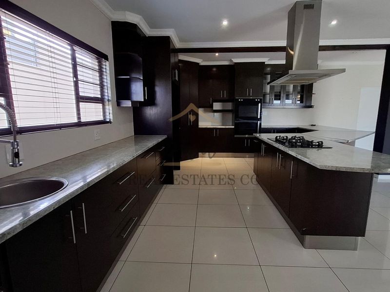 Stunning Double-Storey Family Home in Extension 15, Swakopmund - Photo 7