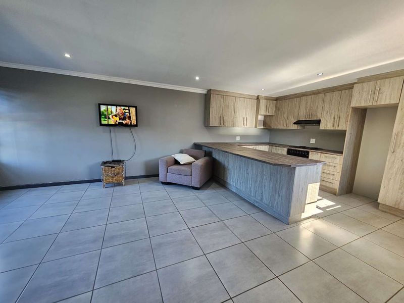 Very Spacious 1 Bedroom flat to Let in Greenshields Park - Photo 9