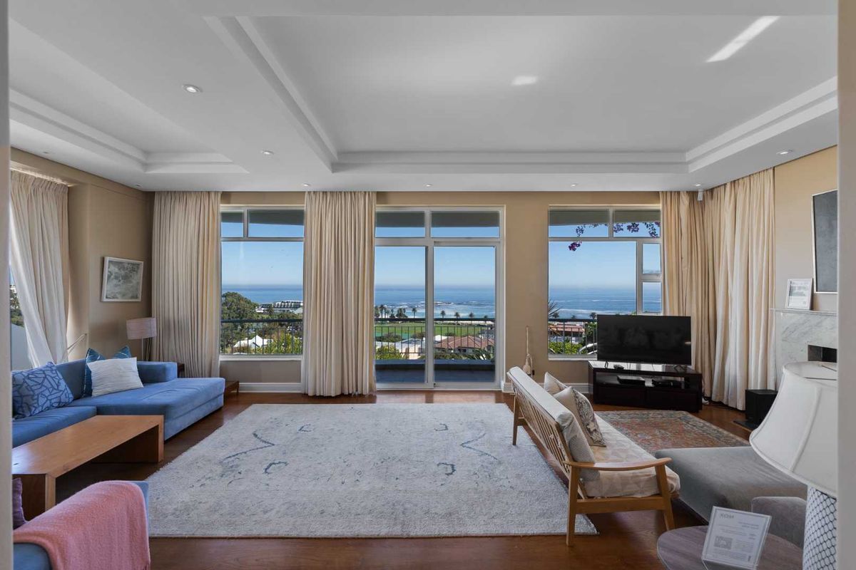 Uninterrupted Panoramic Sea Views - Photo 4