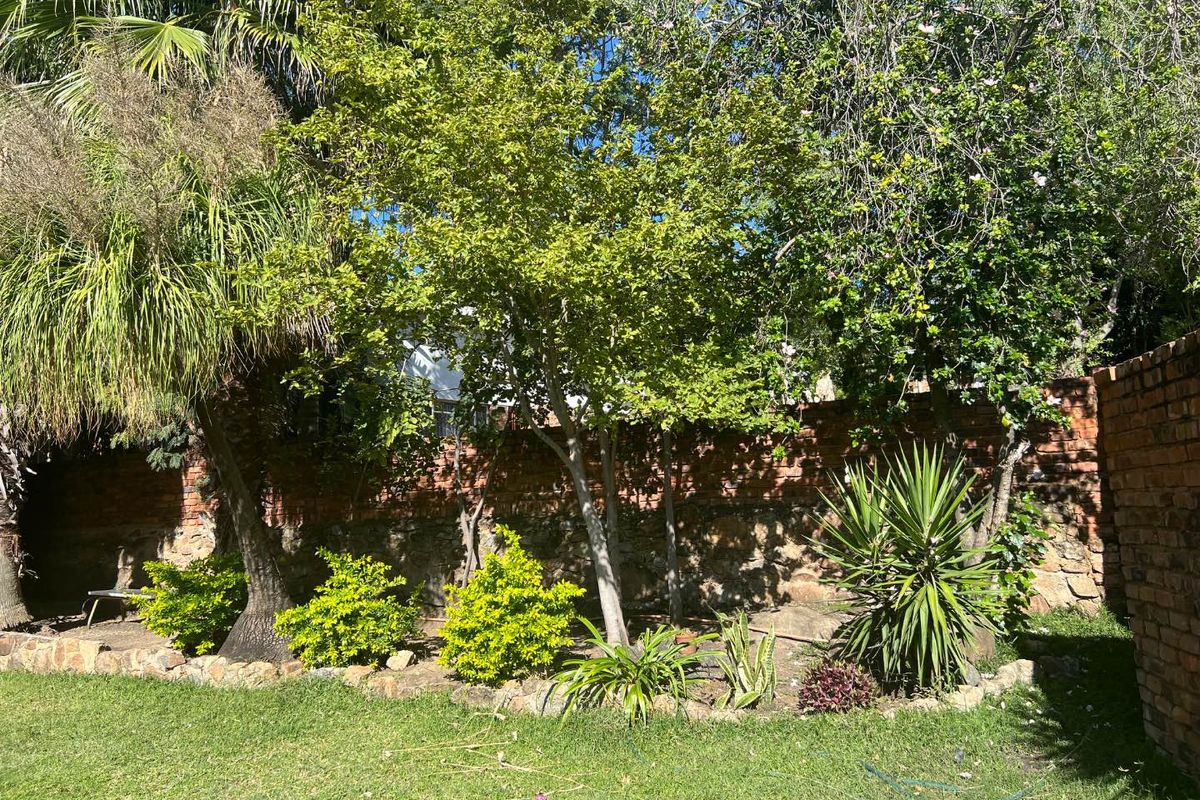 Your perfect rental awaits. - Photo 2