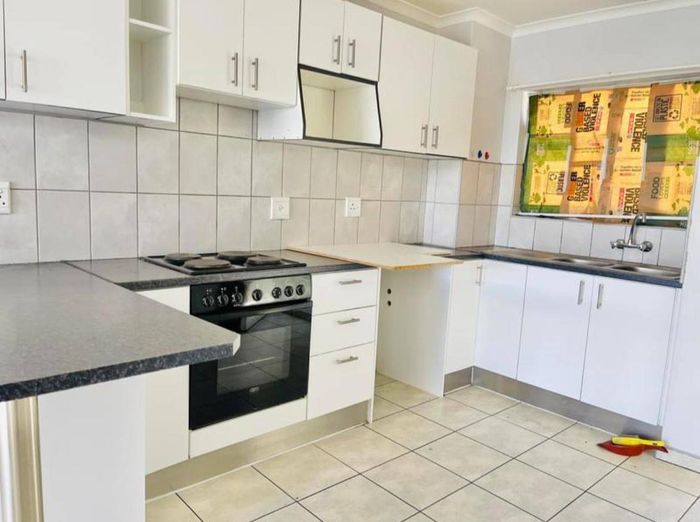 Property #2462484, Apartment For Sale in Pioniers Park