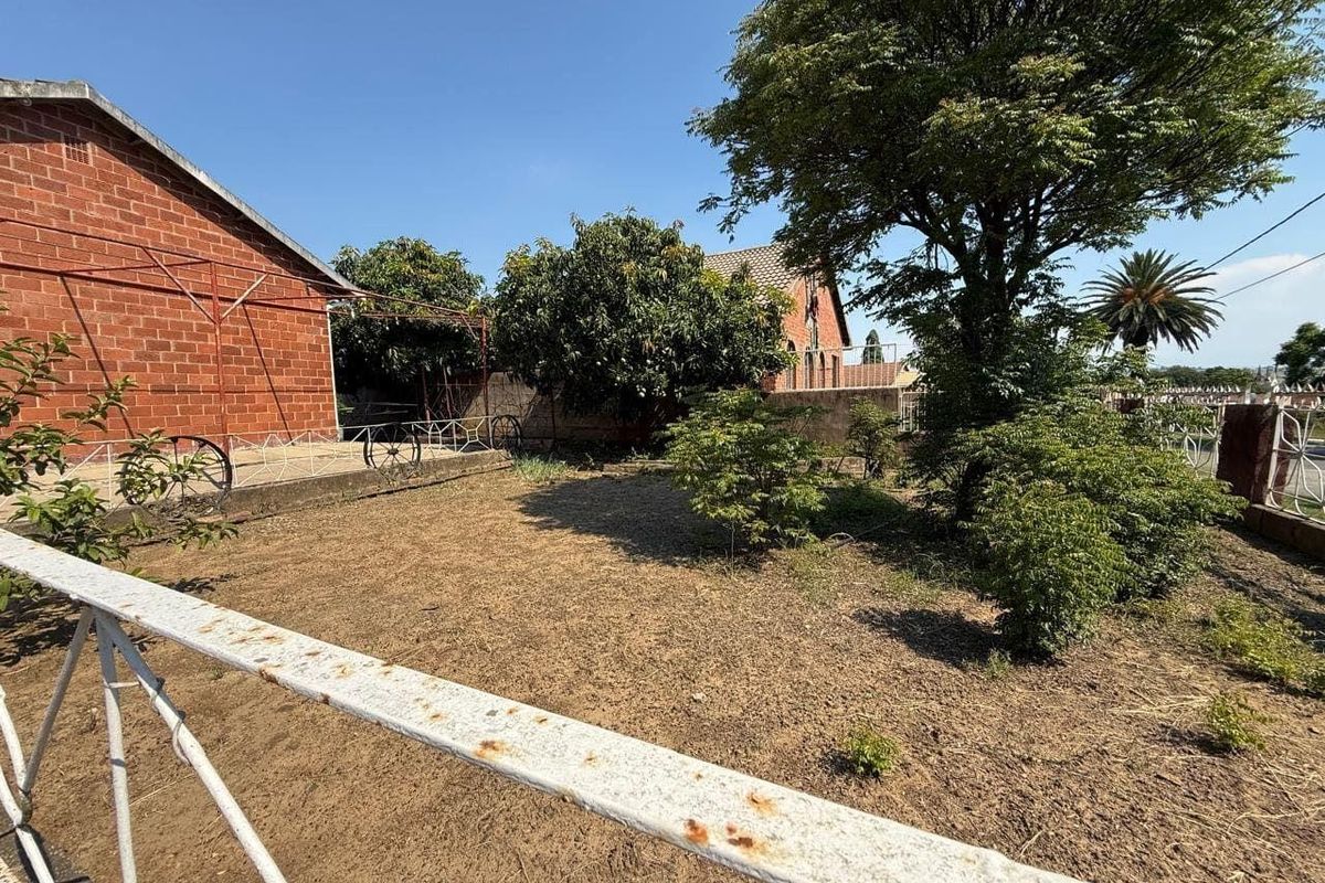 Practical Four-Bedroom Home with Low-Maintenance Facebrick Exterior in Estcourt - Photo 5