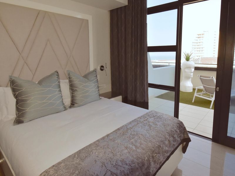 Where Luxury Meets Convenience - Photo 7