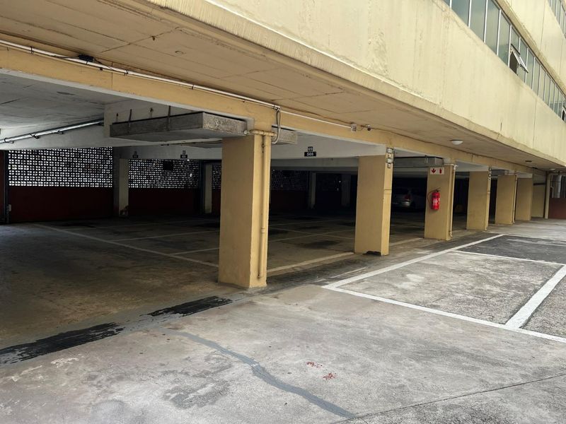 BACHELOR FLAT ELMDOR - Photo 3