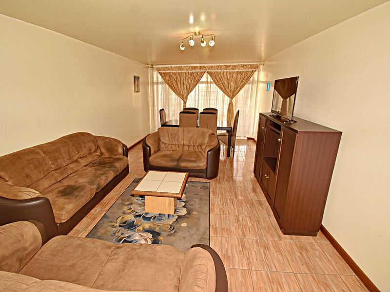 Ground Floor Apartment - Photo 3