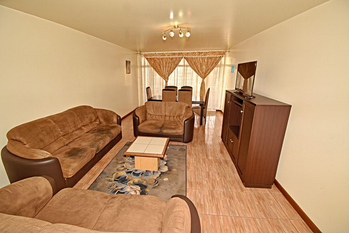 Ground Floor Apartment - Photo 3