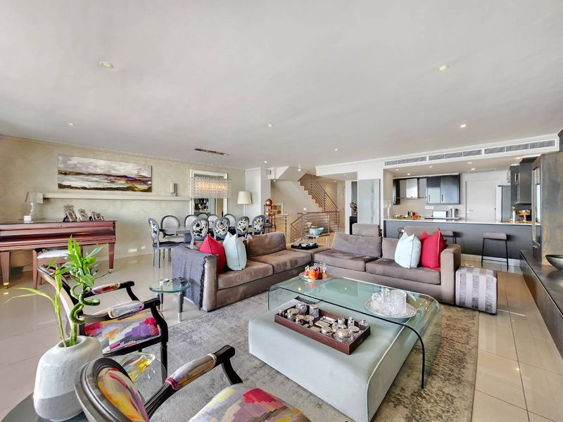 Mouille Point’s Secret Escape - Photo 8