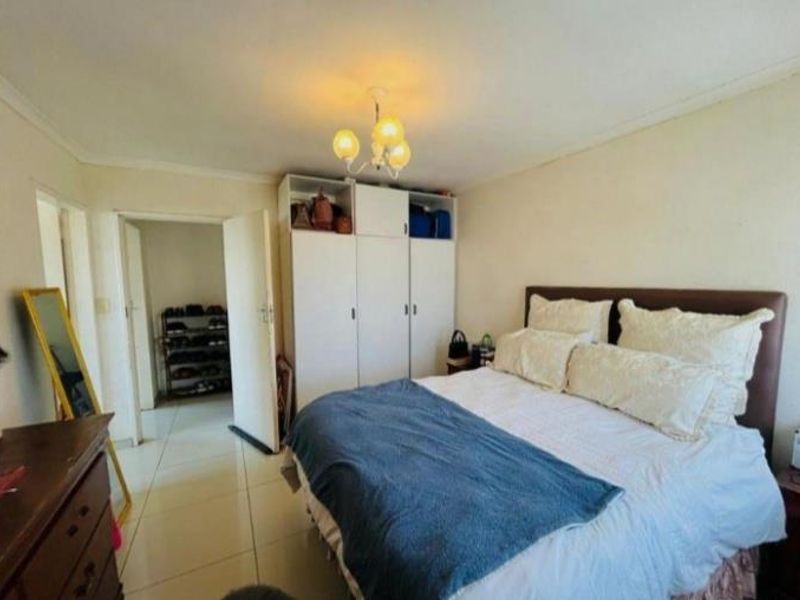 Charming 3 Bedroom Home with Modern Amenities - Photo 6