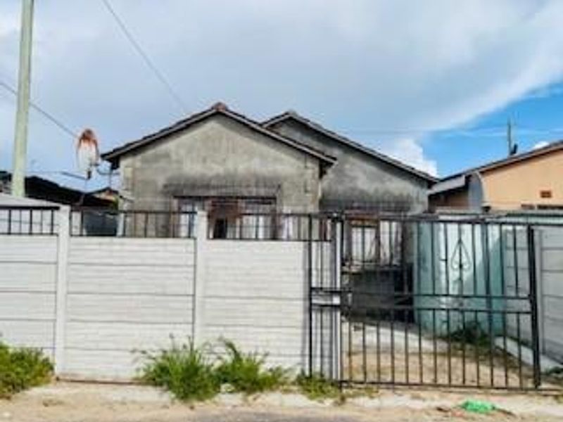 2 Bedroom Home in Velapi Crescent, Nonqubela, Khayelitsha - Photo 10