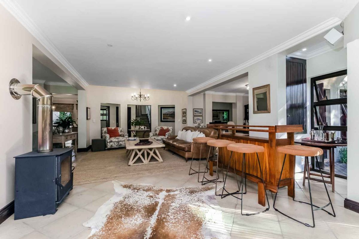 5 BEDROOM FAMILY HOME FOR SALE IN DAINFERN VALLEY SECURE ESTATE - Photo 4