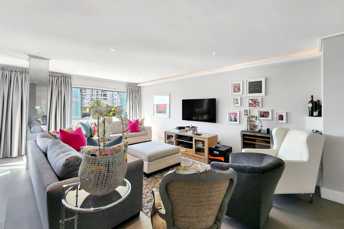 SPACIOUS AND SECURE COASTAL LIVING - Photo 4