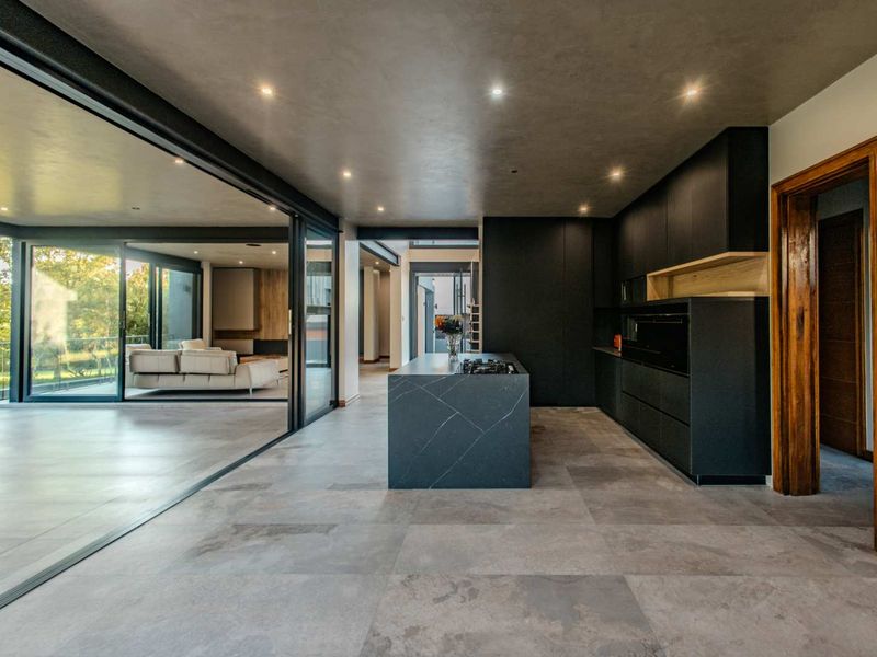 Riviera Haven: A Modern Marvel in Steyn City - Photo 5