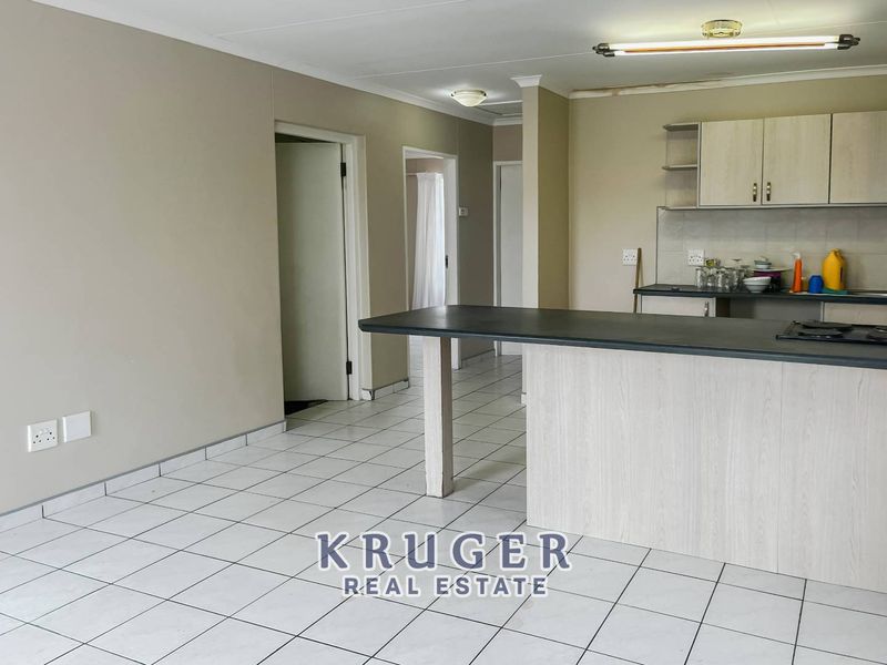 Secure corner unit townhouse for sale - Photo 8