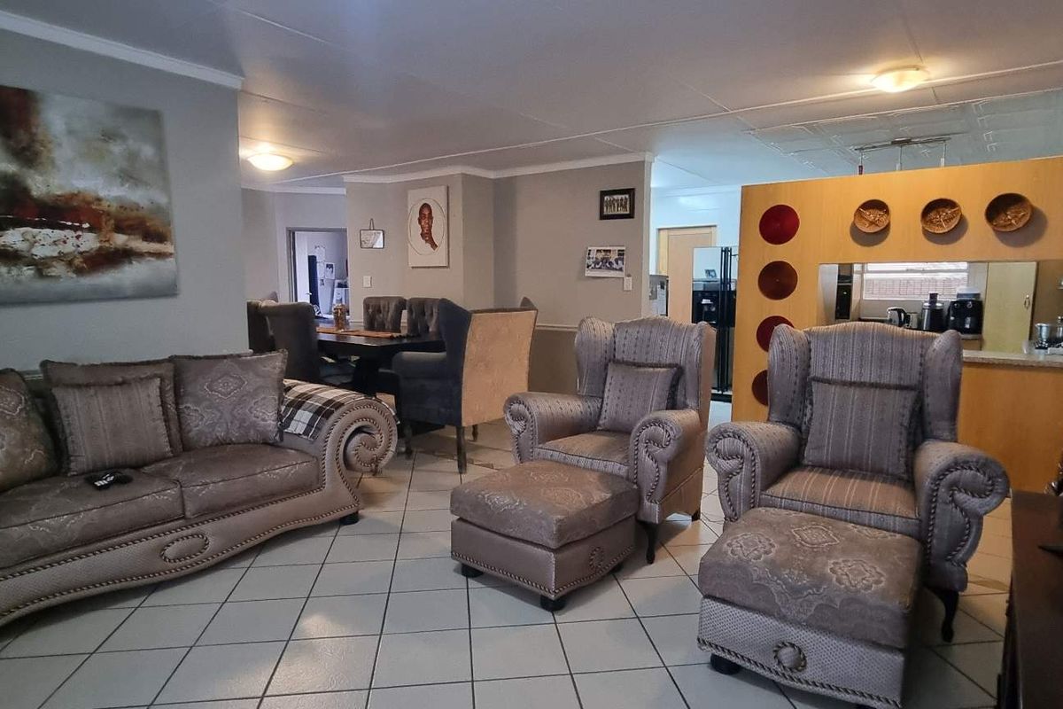SPACE, COMFORT AND NEW BEGINNINGS - Photo 4
