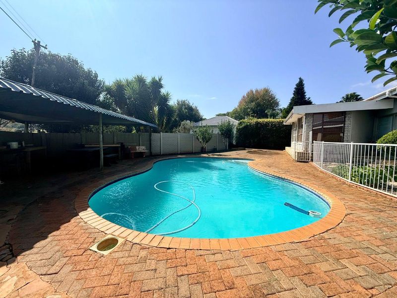 Beautiful 4 bedroom house for sale in Vryheid - Photo 4