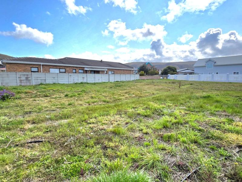 Franskraal Bliss: 700sqm Vacant Land near Main Beach - Photo 5