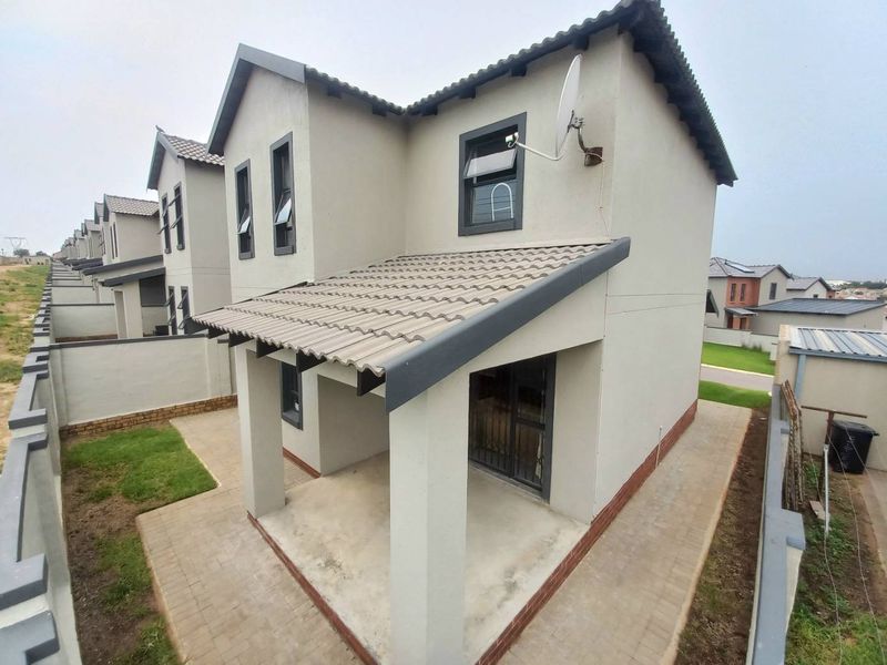 Three bedroom house for sale in Waterberg Field Estate - Photo 6