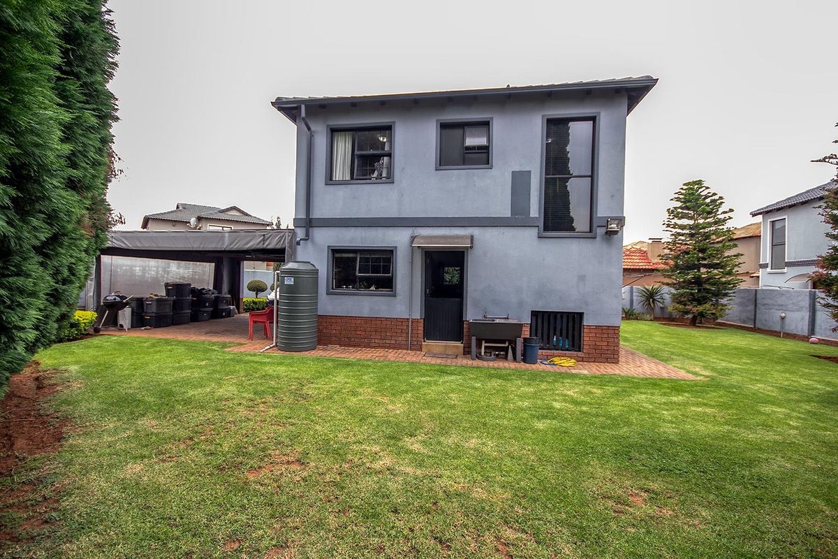 3 Bedroom Meyersig Estate family home - Photo 2