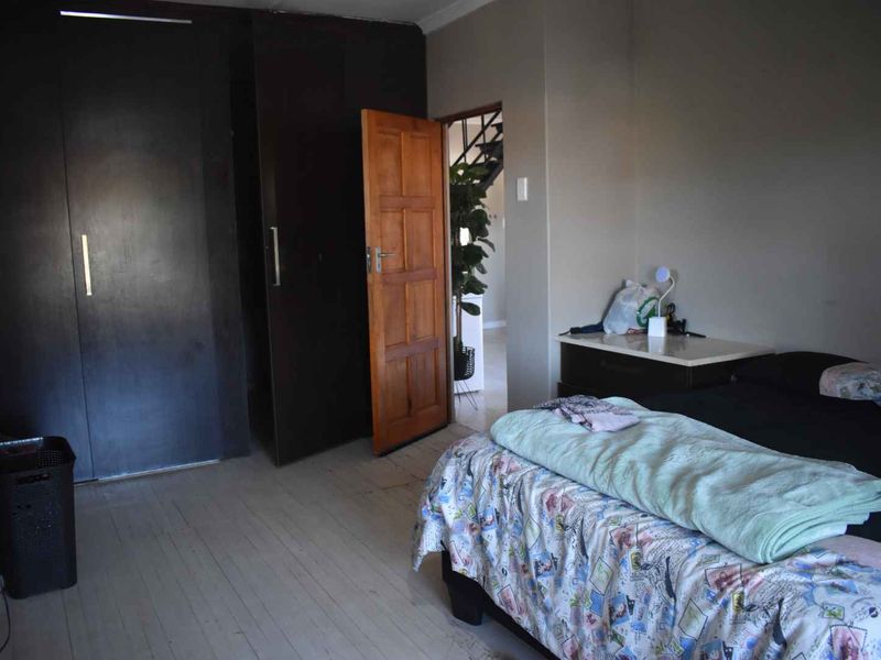 Calling all Investors! - Photo 9