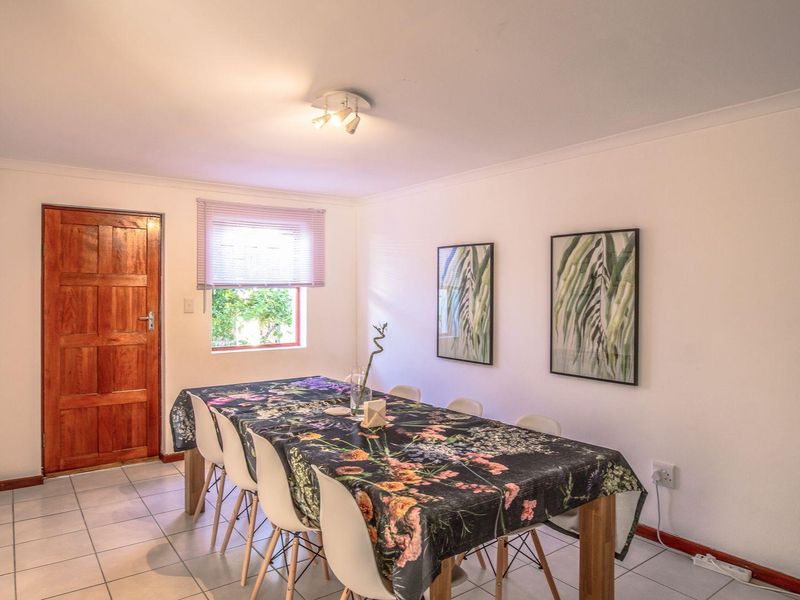 Tranquil Living in a secure complex - Photo 8