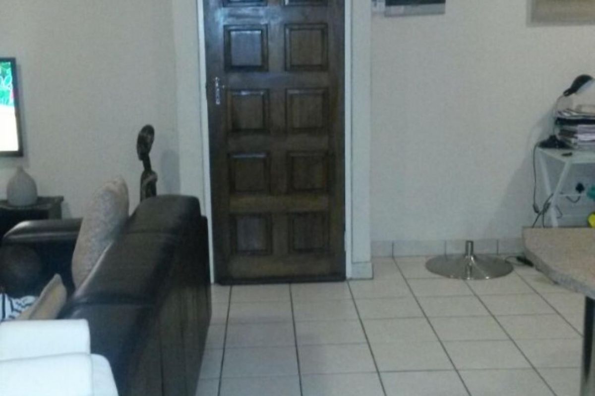 2 bedrooms Townhouse for sale in NORKEM PARK EXT 2 - Photo 4